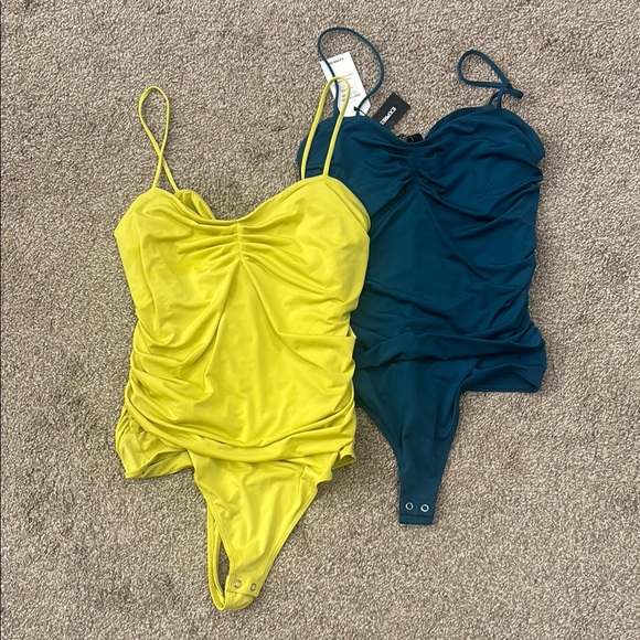 EXPRESS Ruched Bodysuit - Picture 3 of 3